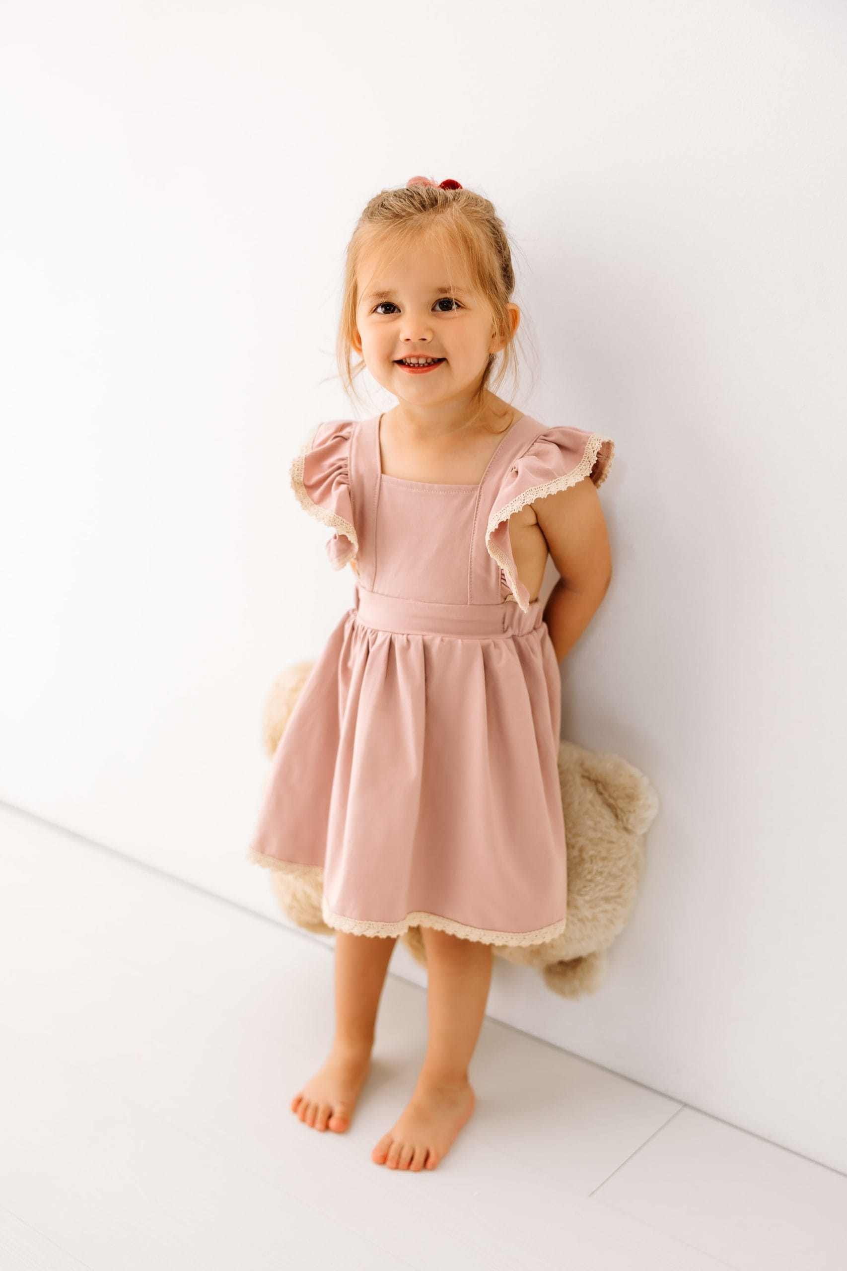 Pinafore dress with lace