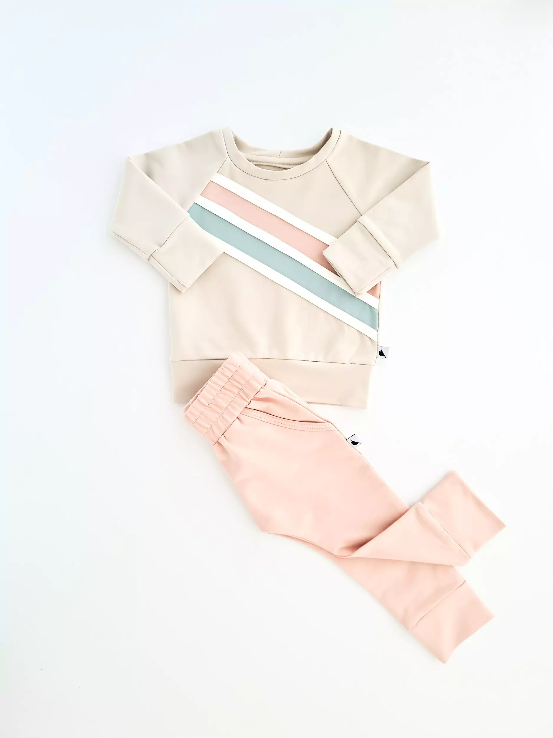 Pink and beige set with diagonal stripes